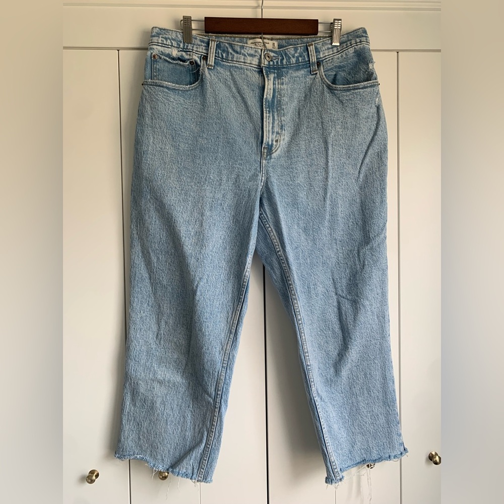 Abercrombie & Fitch Womens The 90s Straight ultra high-rise‎ jeans size 32/14s